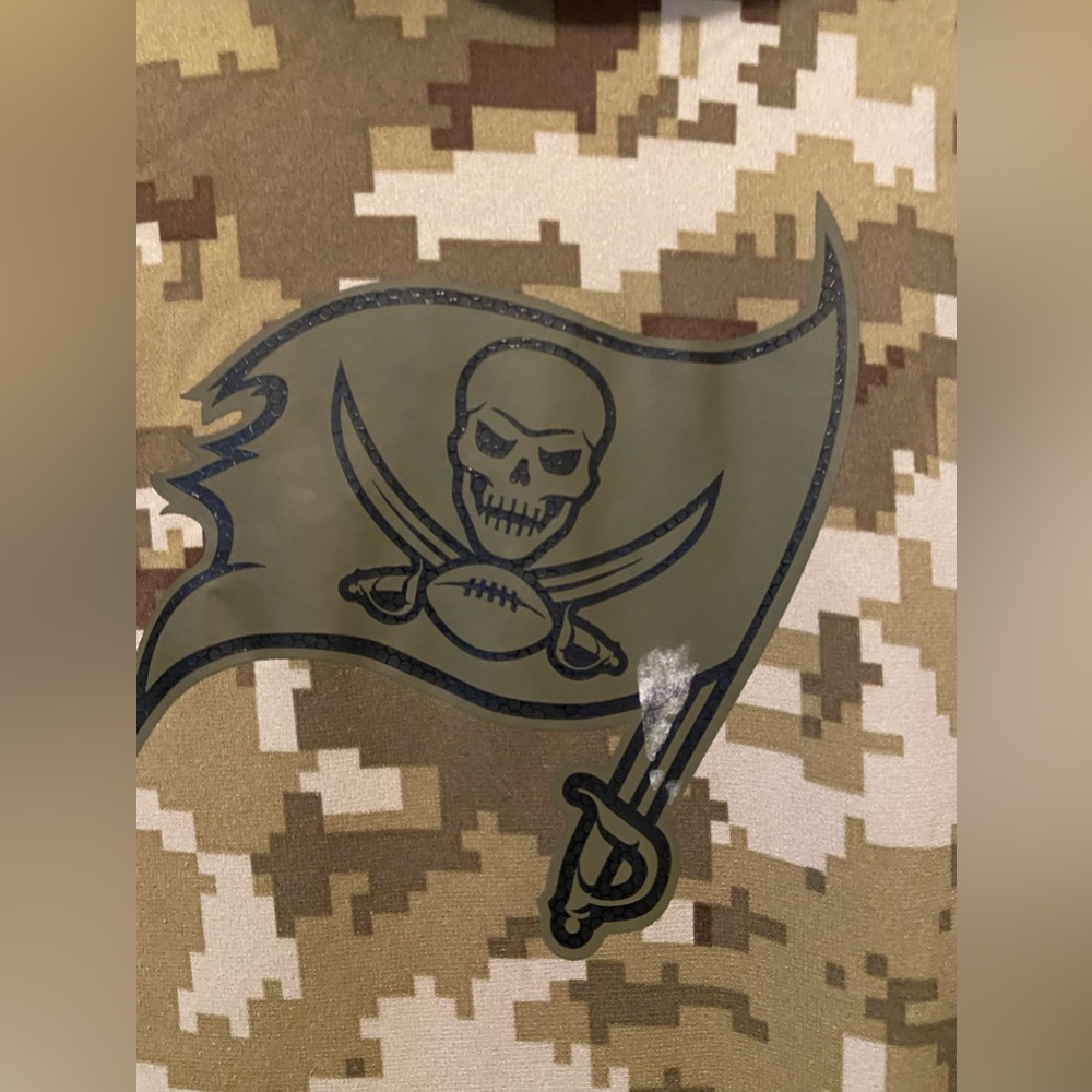 NIKE TAMPA BAY BUCS SALUTE TO SERVICE HOODIE TAN NFL Youth Large 14/16 - Picture 4 of 5